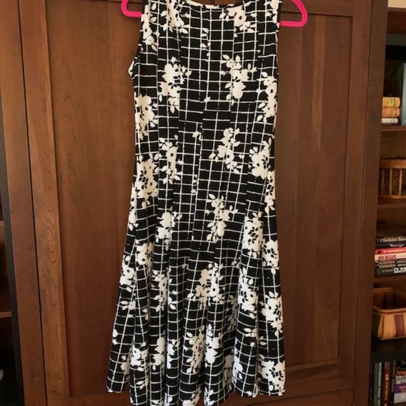 Haani Black & White Fit and Flare Dress, Size Med - Picture 5 of 5